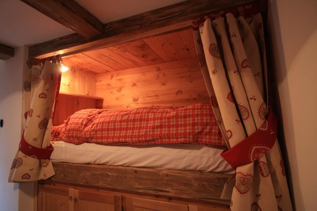 Chalet Pian 캄피텔로디파사 객실 사진