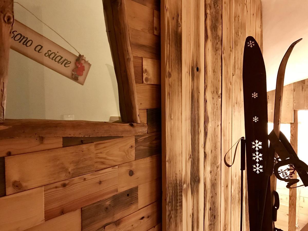 Chalet Pian 캄피텔로디파사 외부 사진